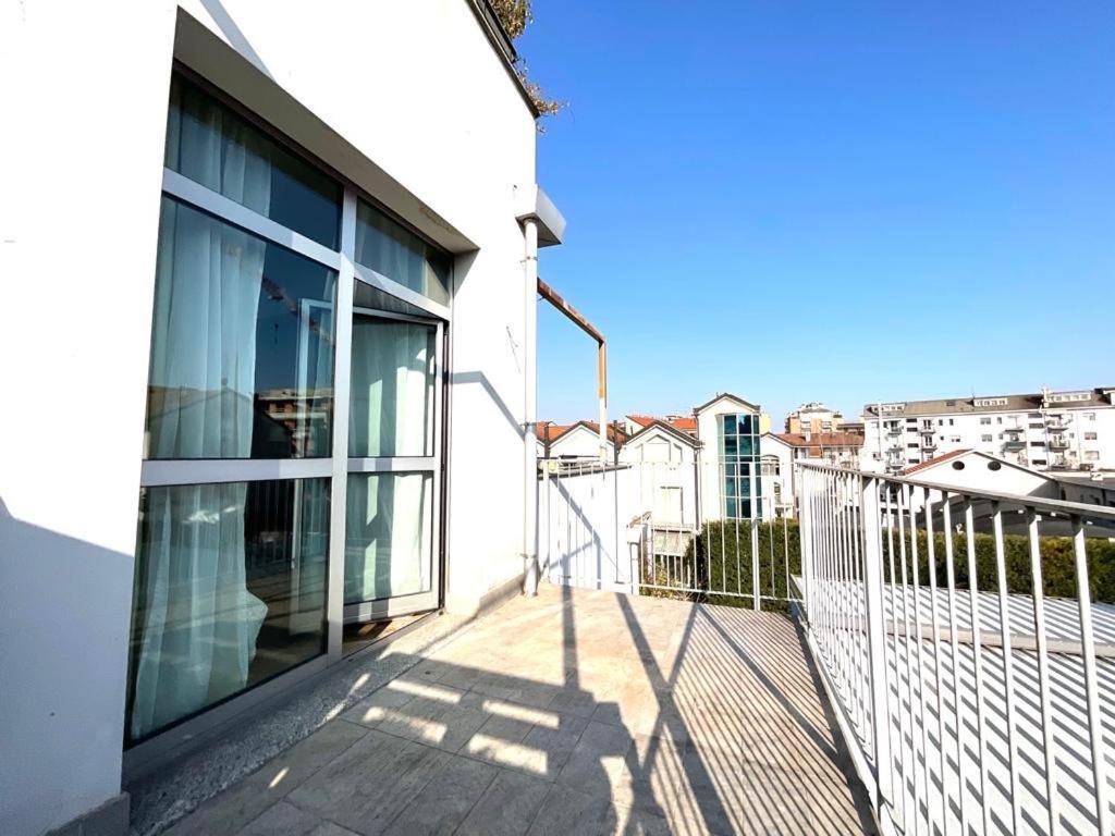 Your Apartments In Navigli District Милан Экстерьер фото